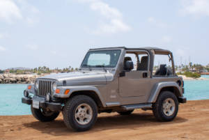 Tropical car rental Bonaire - Jeep Wrangler te huur